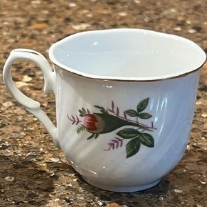 Lynn’s China Tea Cup